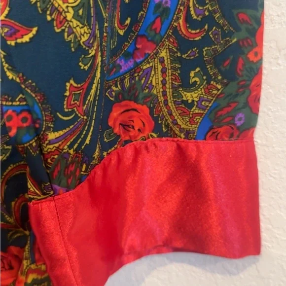 Vintage Victoria Secret Floral Red Robe - Picture 3 of 15